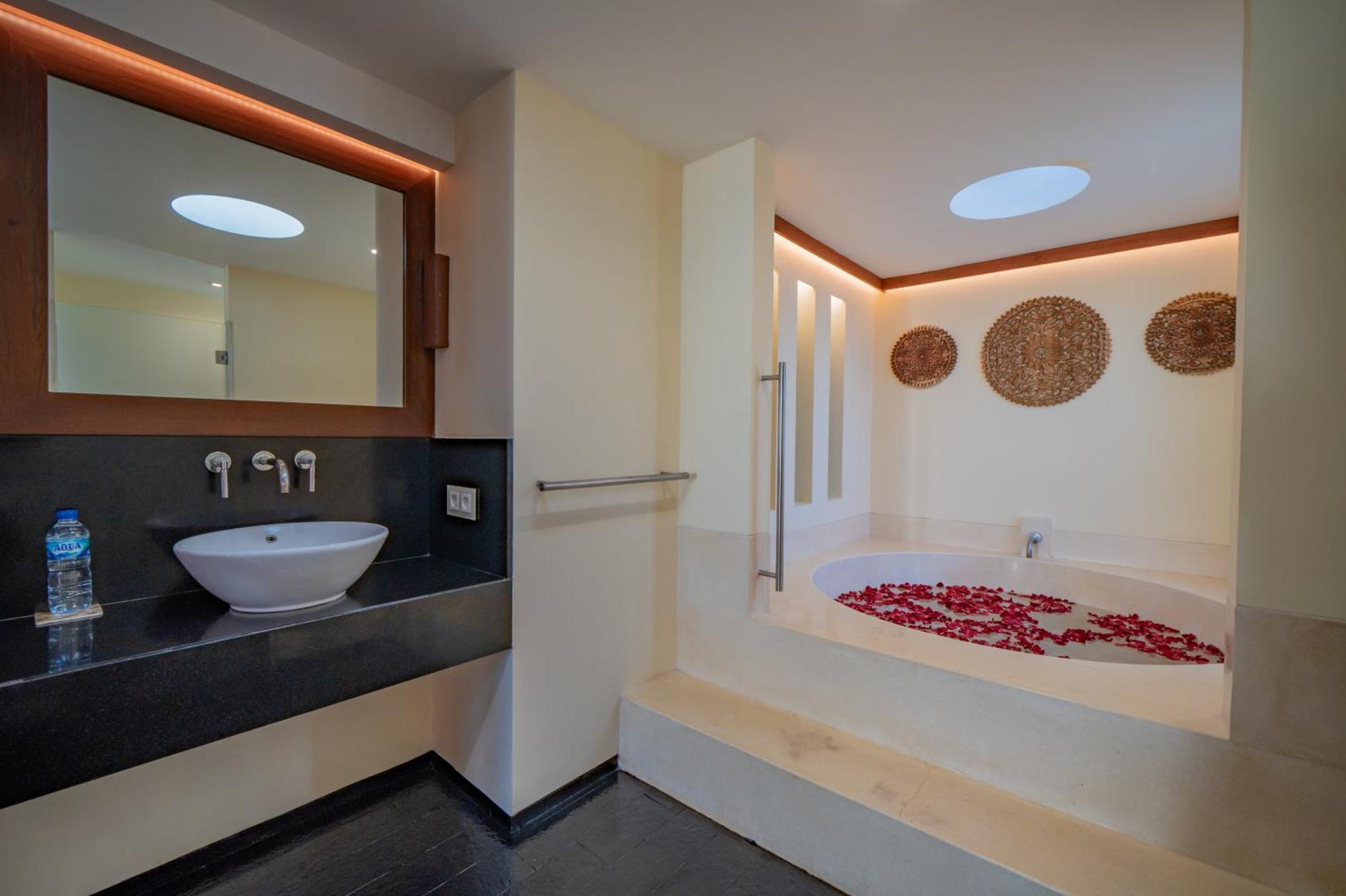 Villa Wibisana Beachside Luxury In