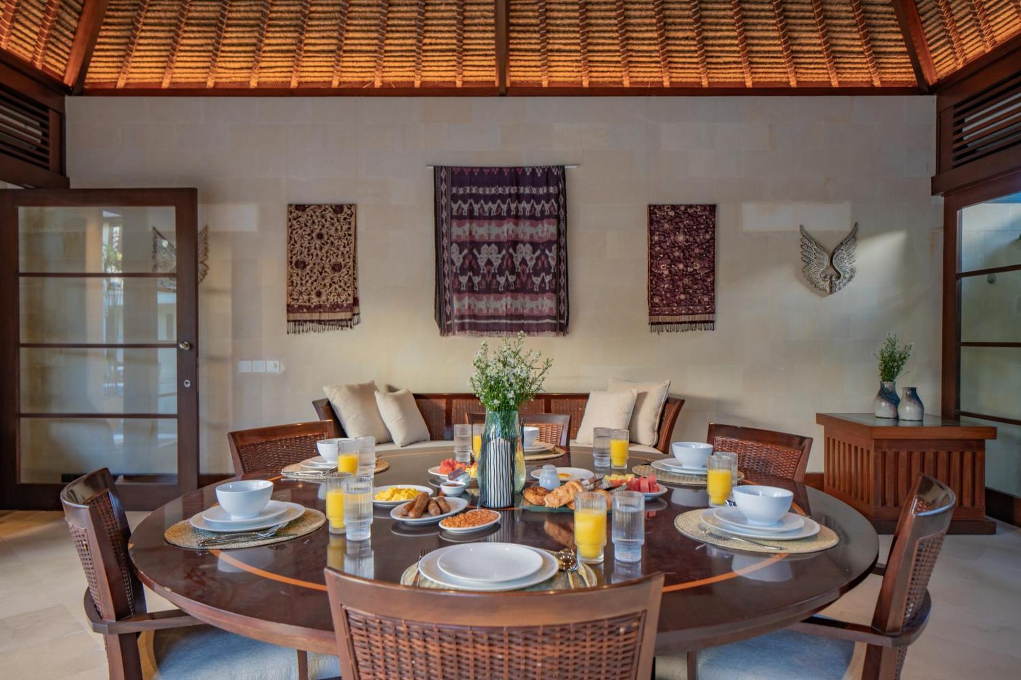 Villa Wibisana Beachside Luxury In